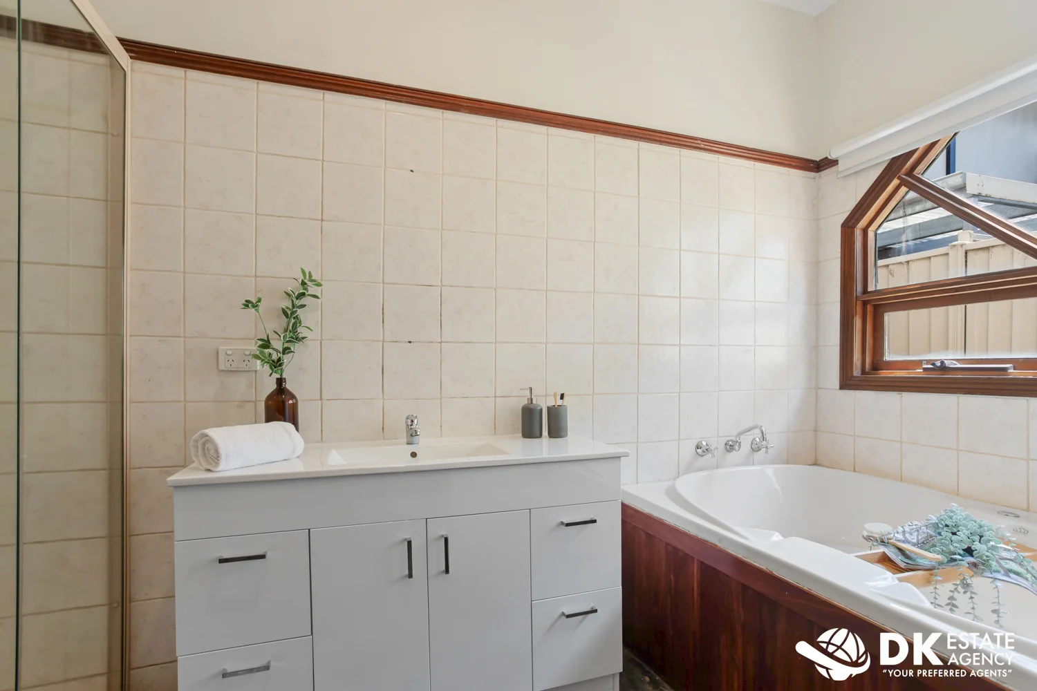 Additional image 9 of 4 Northumberland Road, Sunshine North VIC 3020