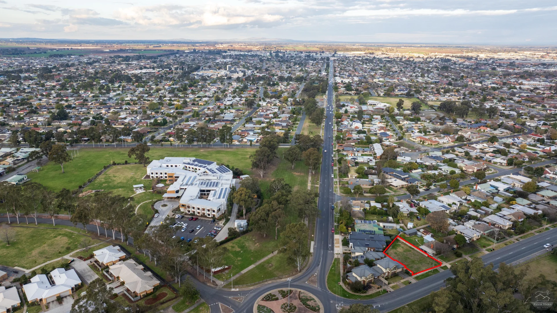 153 The Boulevard, Shepparton VIC 3630 photo 4