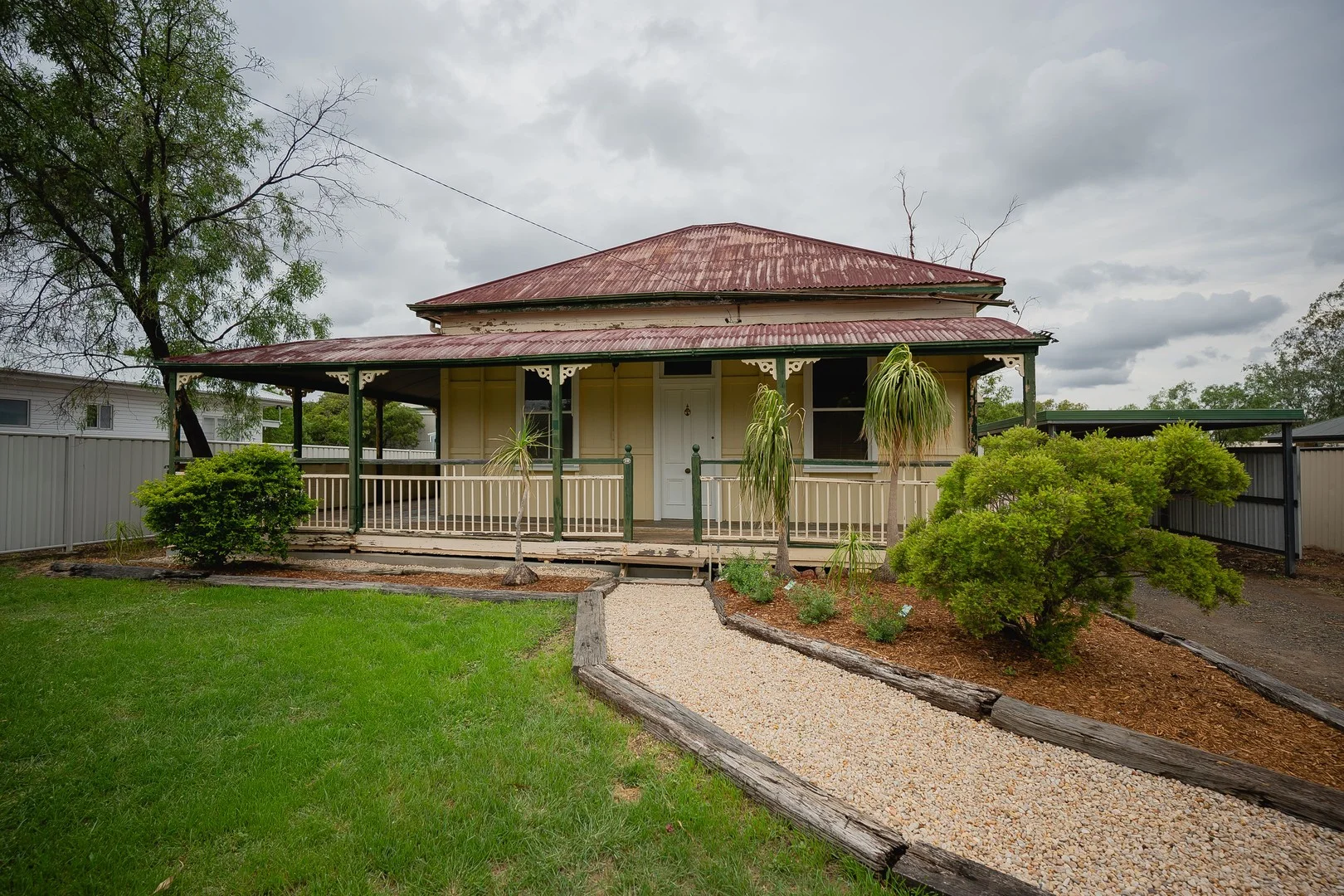 28 Feather Street, Roma QLD 4455