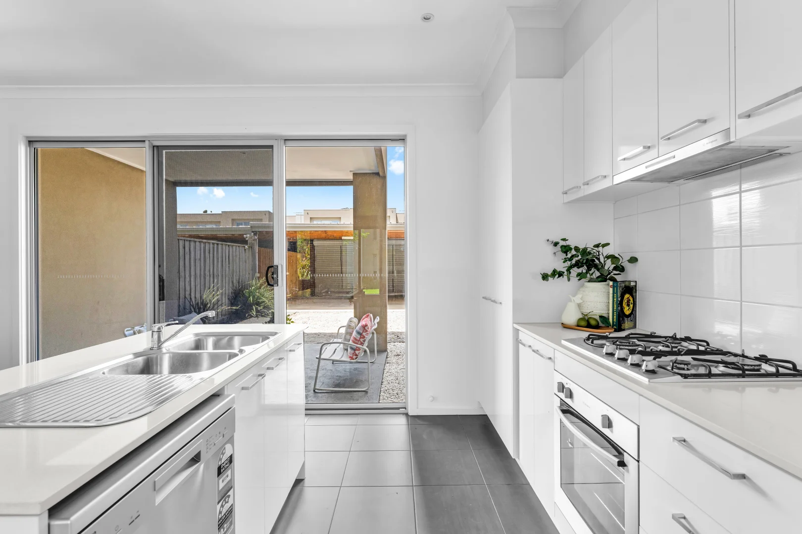 Additional image 7 of 6 Aviara Walk, Cranbourne VIC 3977