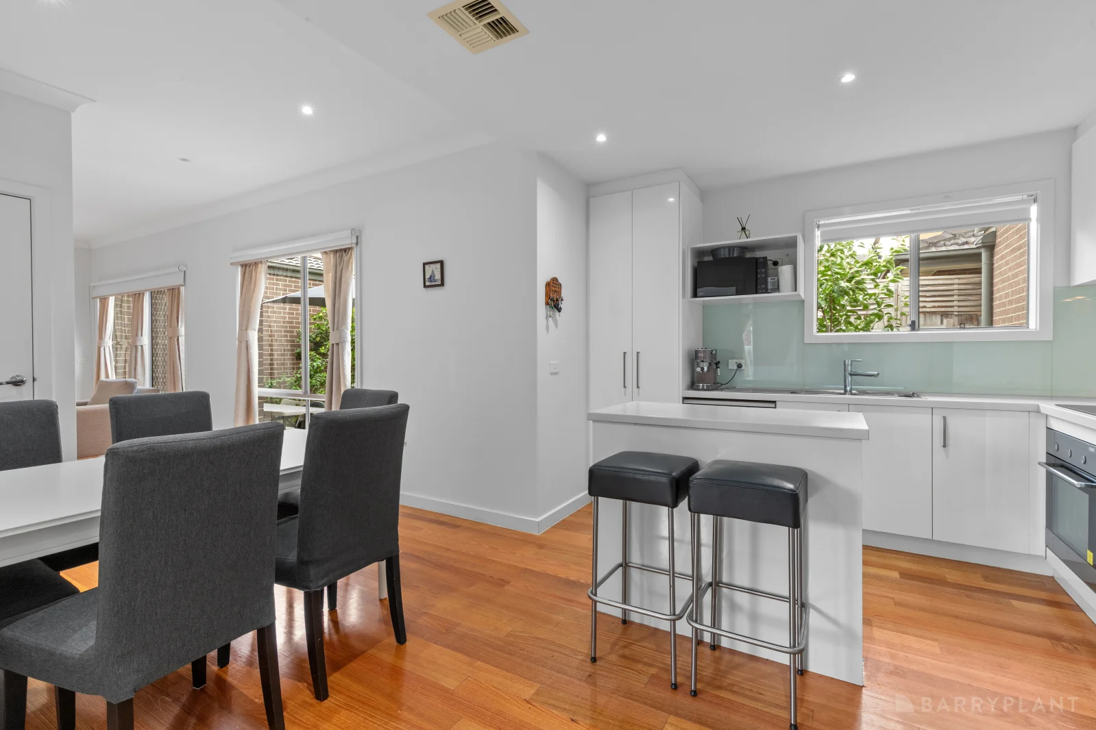 Additional image 4 of 2/1174 North Road, Oakleigh South VIC 3167