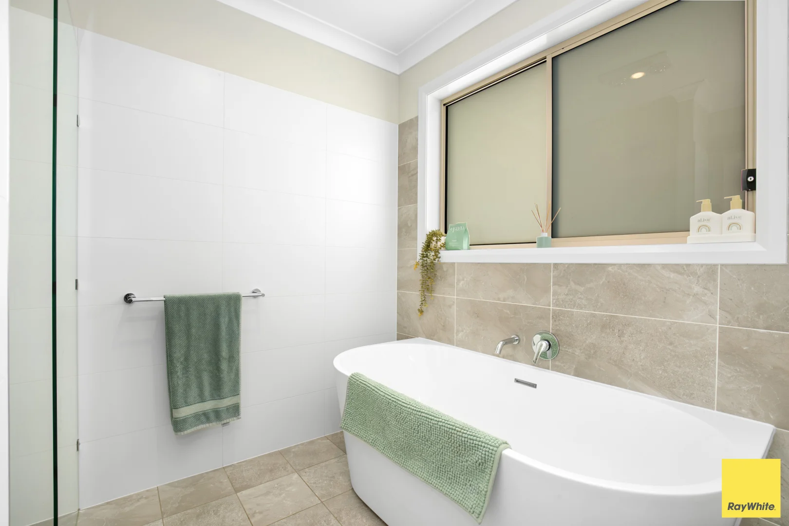 Additional image 12 of 27 Bimbadeen Drive, Inverell NSW 2360