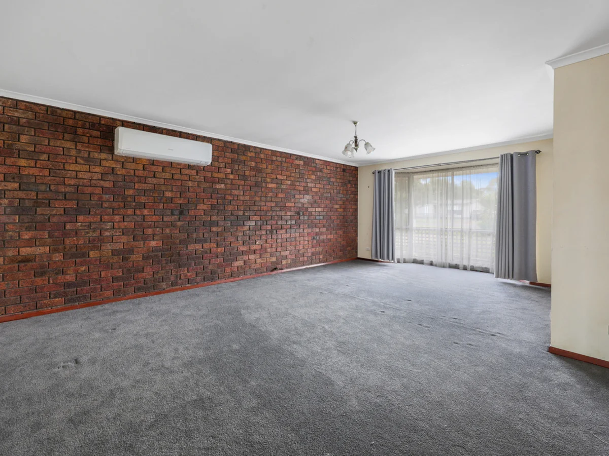 Additional image 5 of 82 Cobb Street, Penshurst VIC 3289