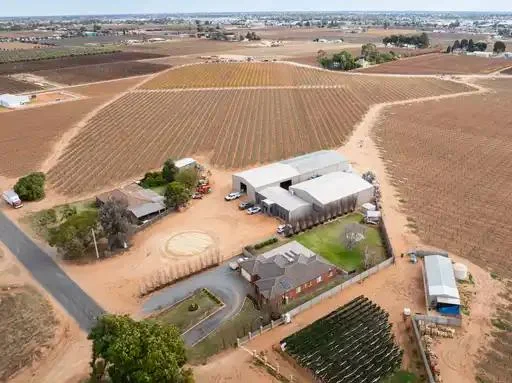 Additional image 8 of 393 & 92 Karadoc & Fifth St., Nichols Point VIC 3501