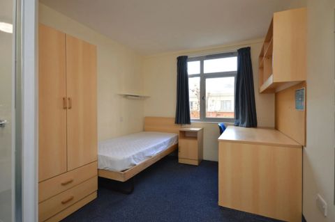 Saint George's Road, Bristol BS1, Room to rent