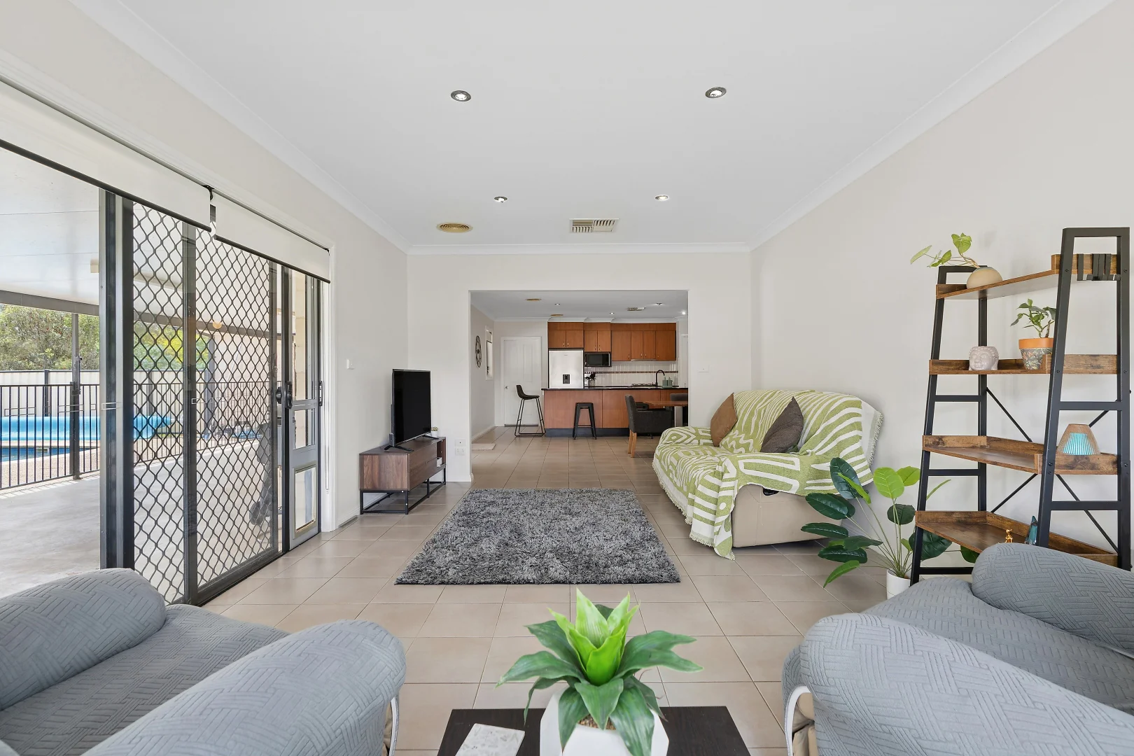Additional image 9 of 16 Karawatha Drive, Narrandera NSW 2700