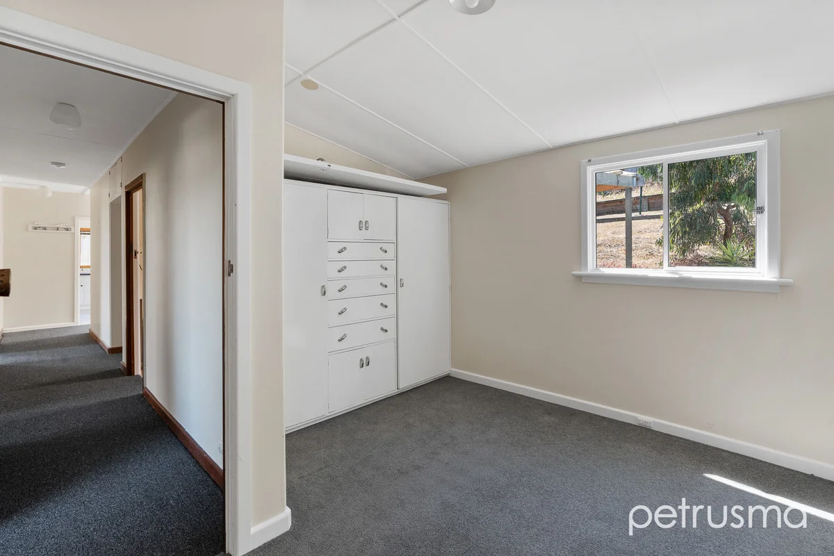 Additional image 12 of 86 Karoola Road, Lindisfarne TAS 7015