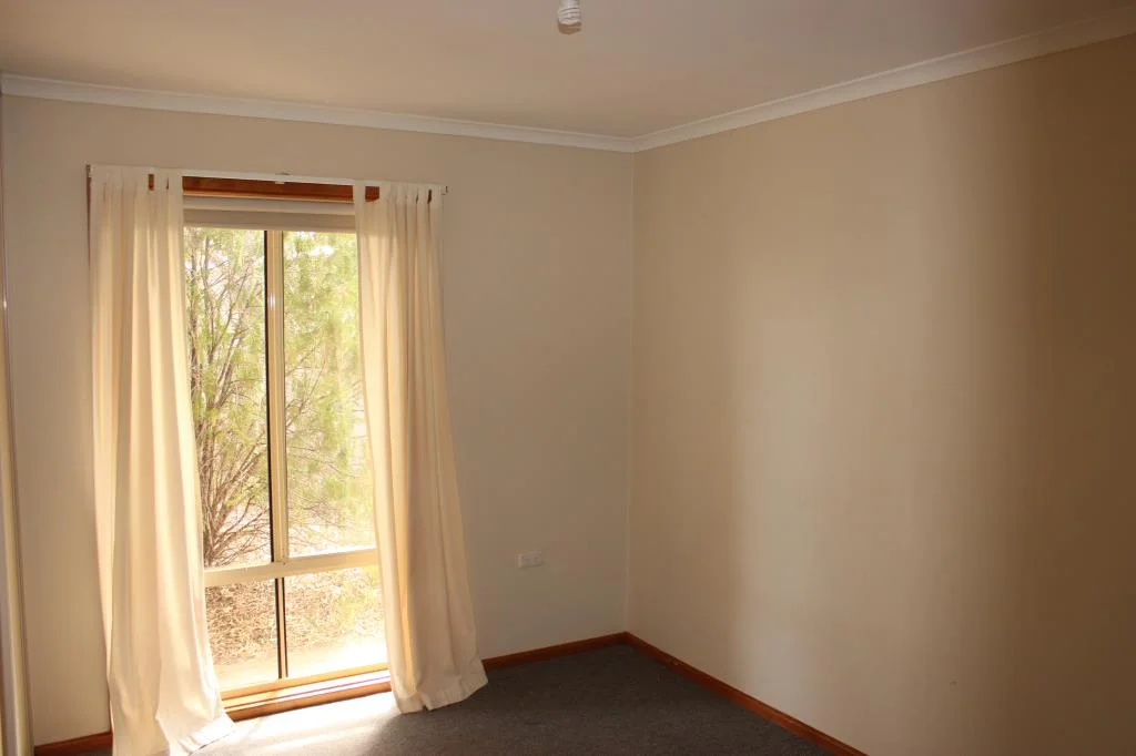 Additional image 8 of 28 Bopeechee Street, Roxby Downs SA 5725