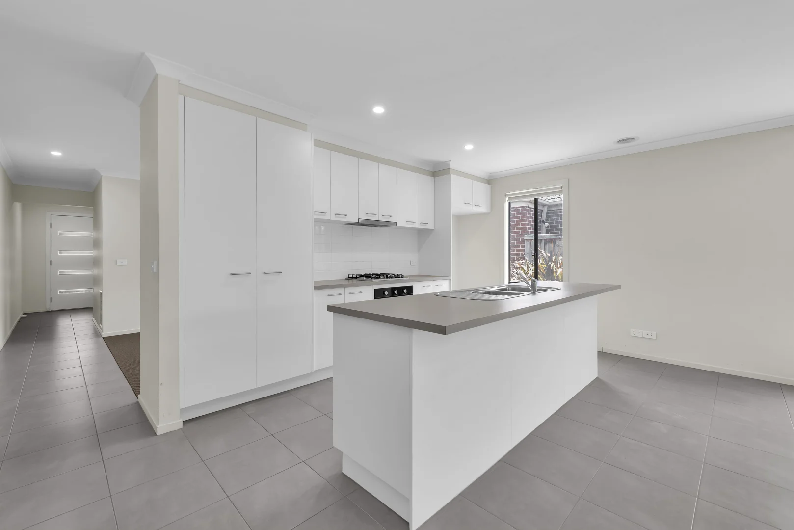 Additional image 2 of 8 Aminya Drive, Clyde North VIC 3978