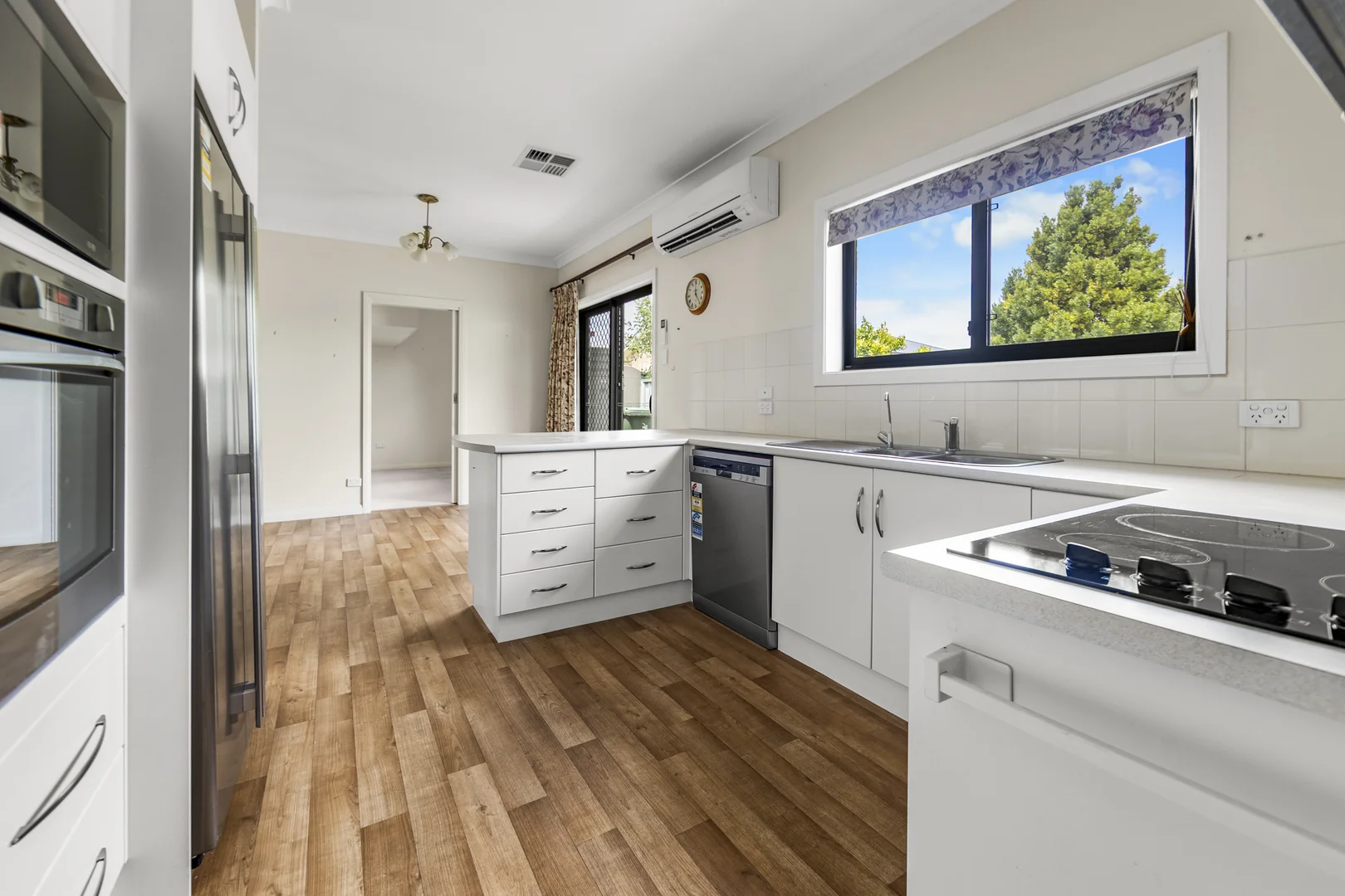 Additional image 2 of 8 PAWSEY PLACE, Millicent SA 5280
