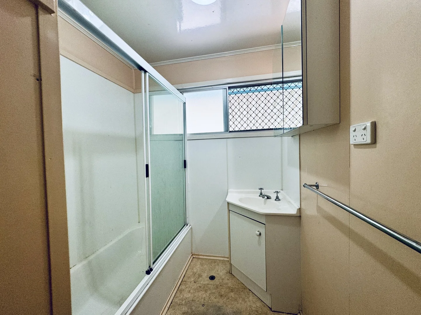 Additional image 5 of 86 MILLS Avenue, Moranbah QLD 4744