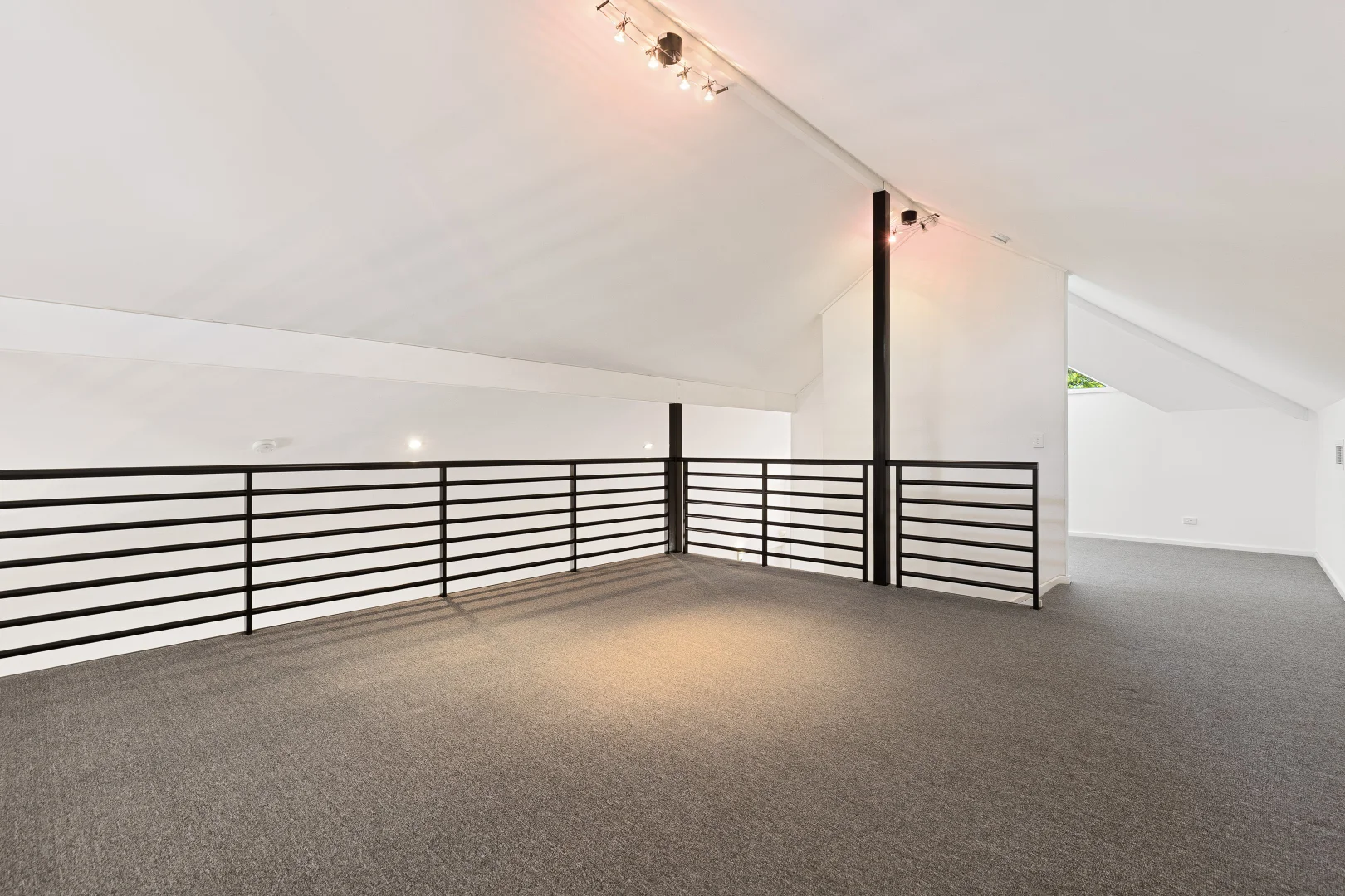 Additional image 14 of 4 Tincombe Grove, Baldivis WA 6171