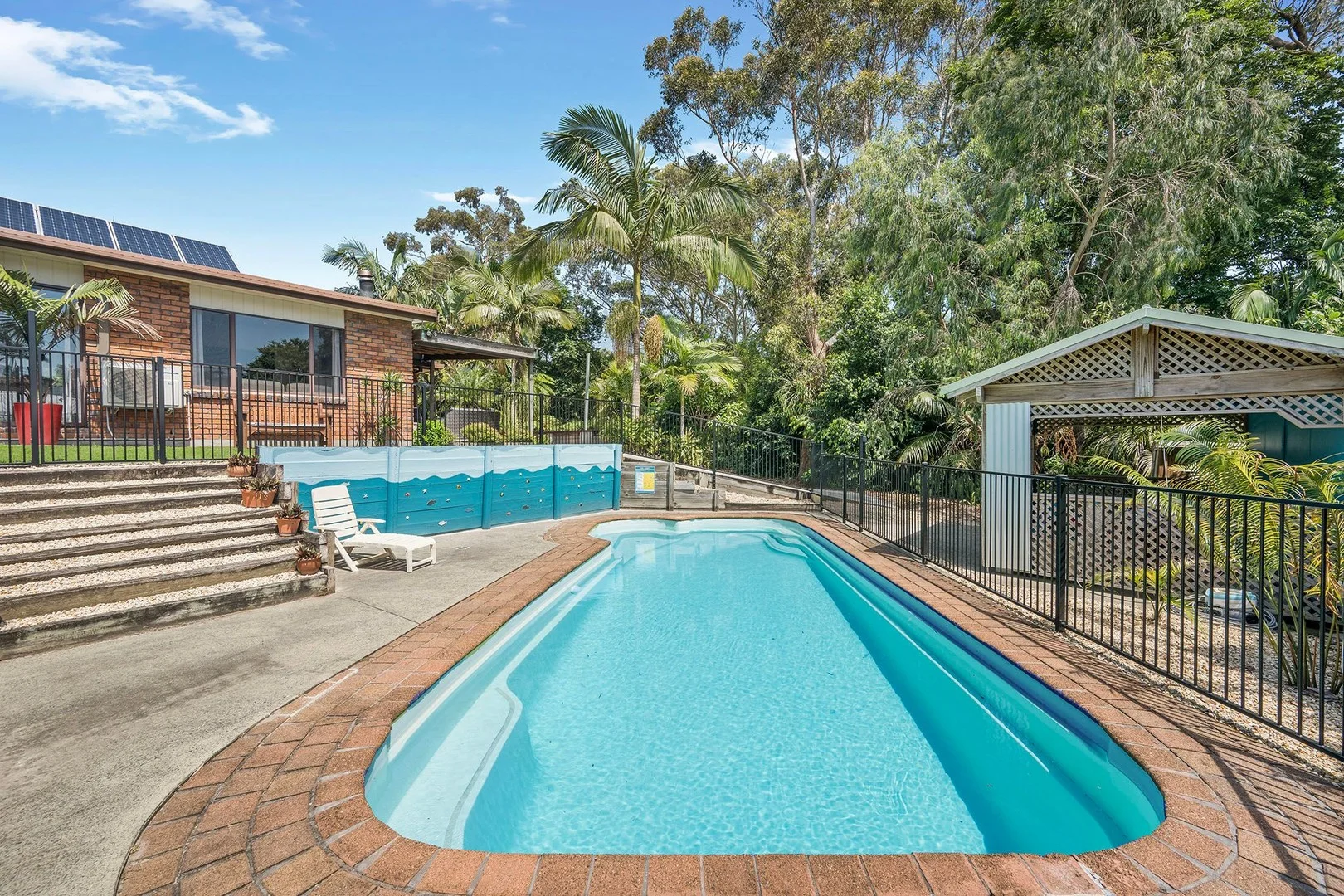 33 Scarborough Way, Dunbogan NSW 2443