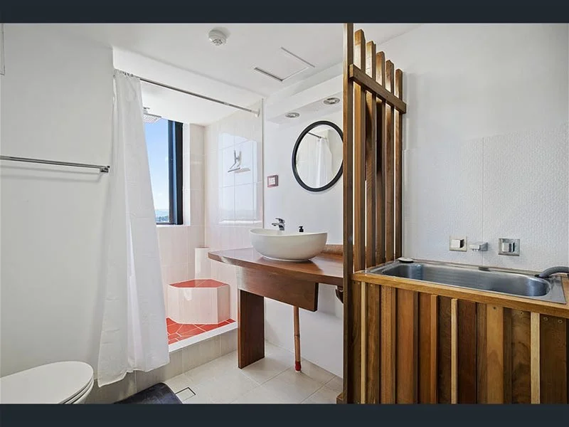 Additional image 24 of 70 Remembrance, Surfers Paradise QLD 4217