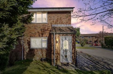 Curlew Avenue, Eckington, Sheffield, South Yorkshire S21