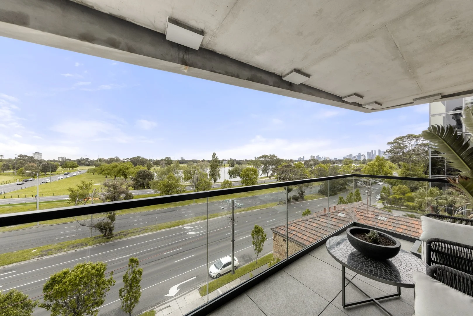 Additional image 2 of 403/77 Queens Road, Melbourne VIC 3004