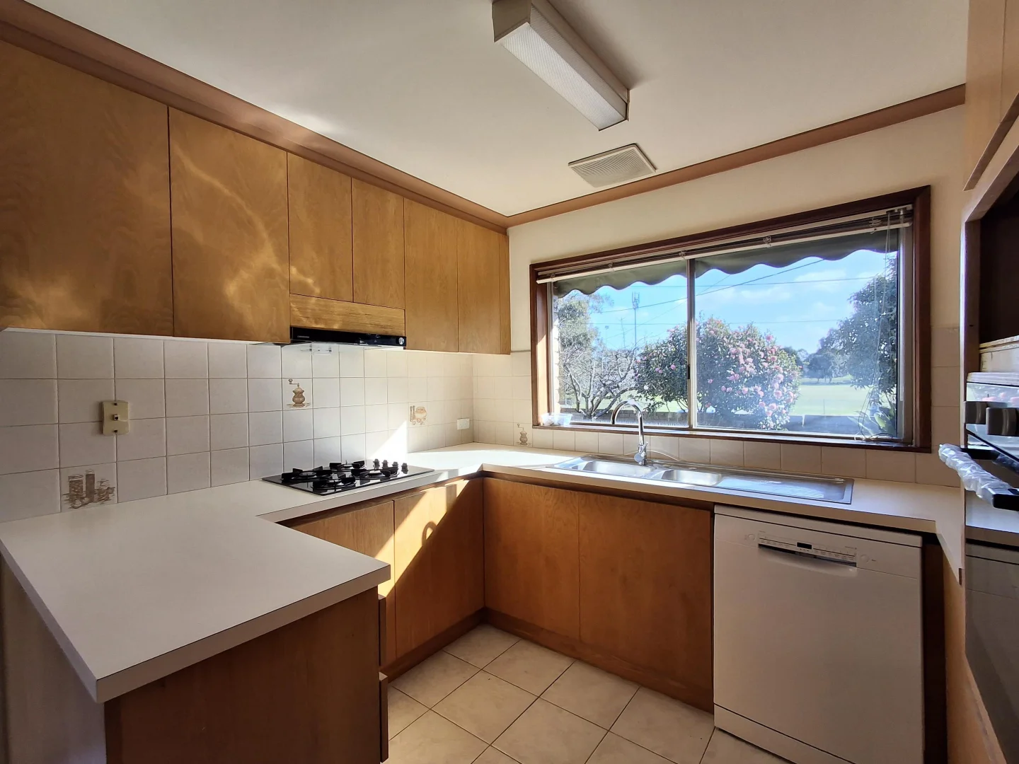 Additional image 4 of 1/8 Madeline Street, Glen Waverley VIC 3150