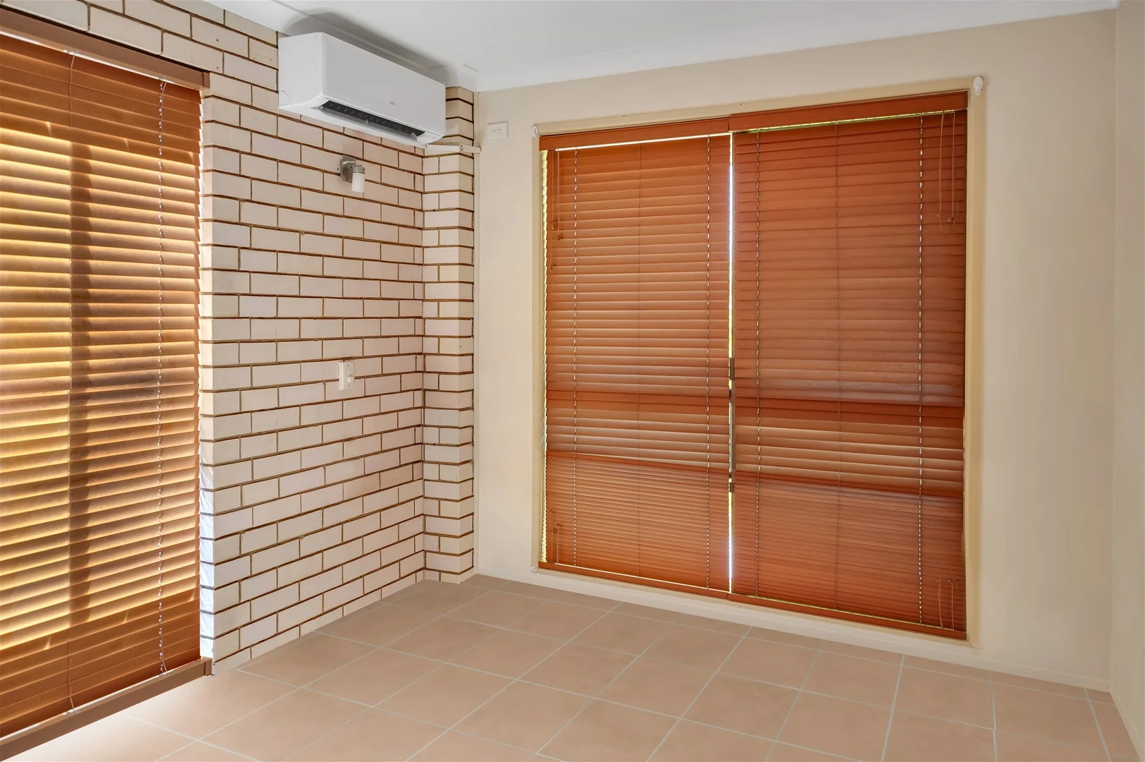Additional image 6 of 4/16 Kent Street, West Gladstone QLD 4680