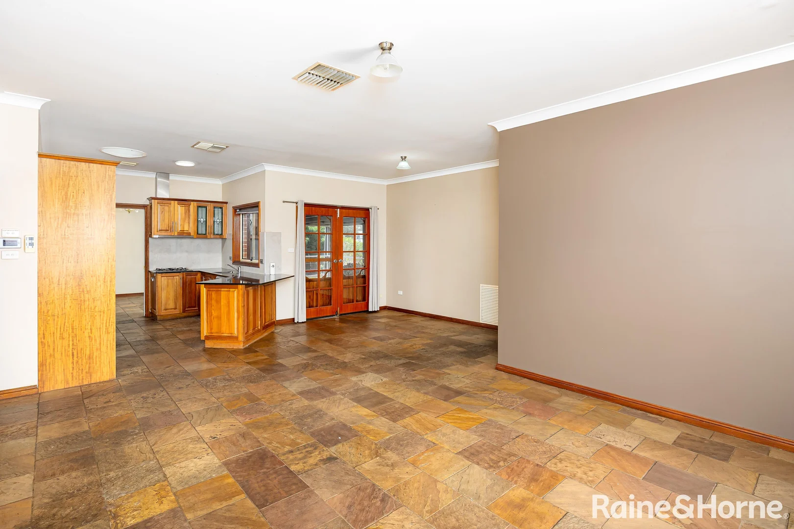 Additional image 5 of 6 Minya Place, Glenfield Park NSW 2650