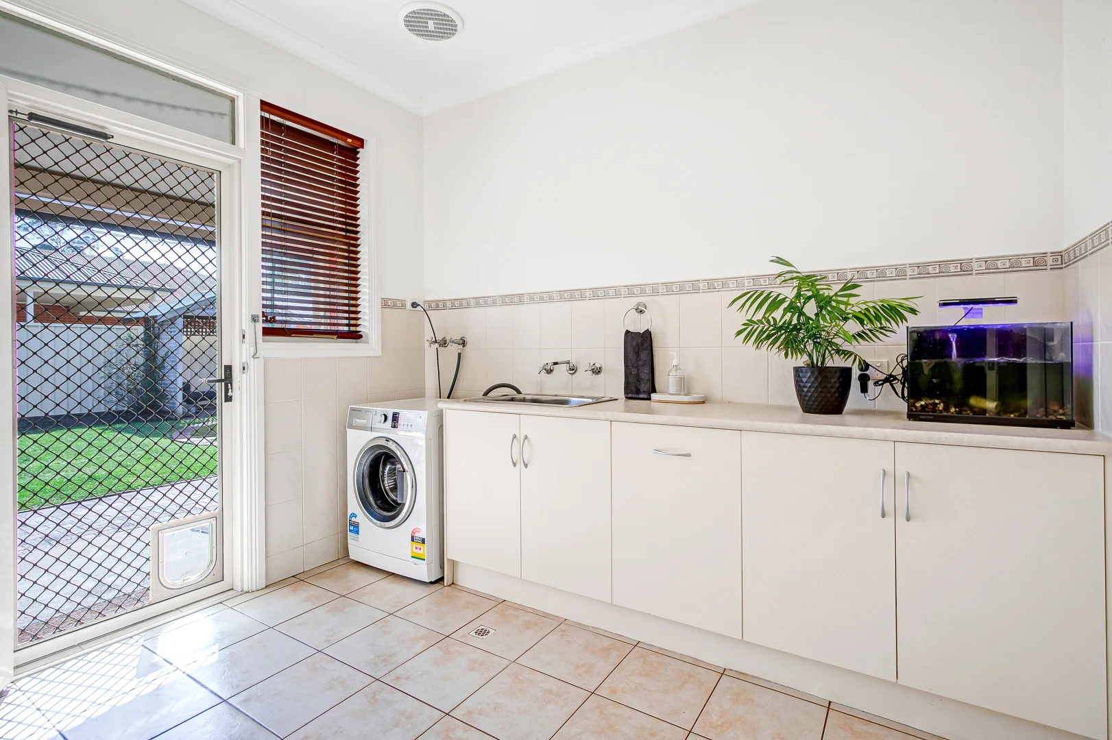 Additional image 27 of 2-4 Miamba Close, Penola SA 5277