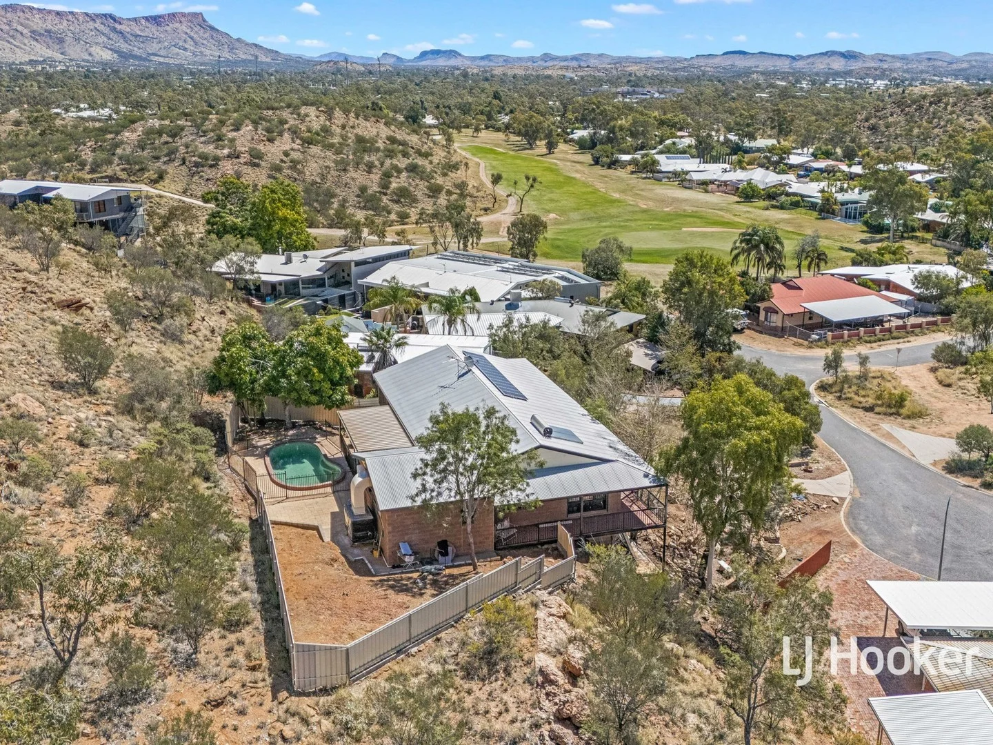 5 Range Crescent, Desert Springs NT 0870