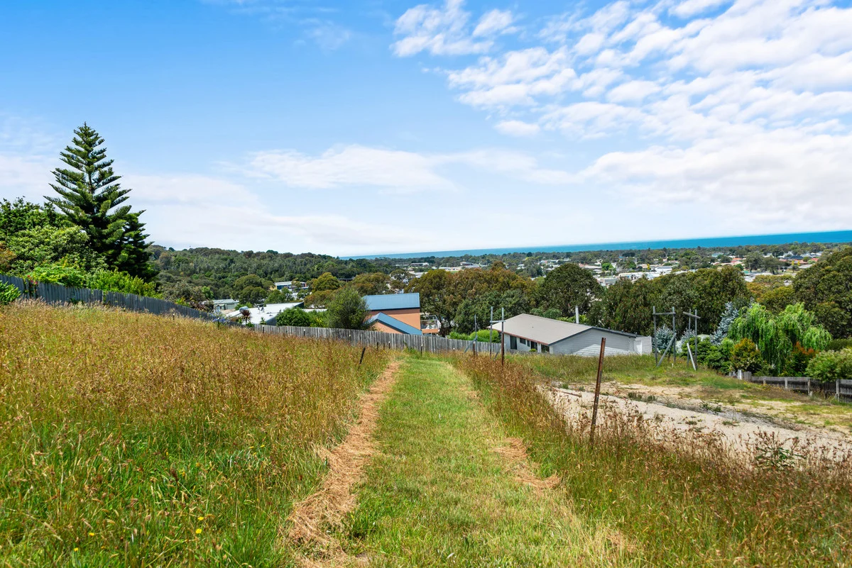 Additional image 7 of 122A Myer Street, Lakes Entrance VIC 3909