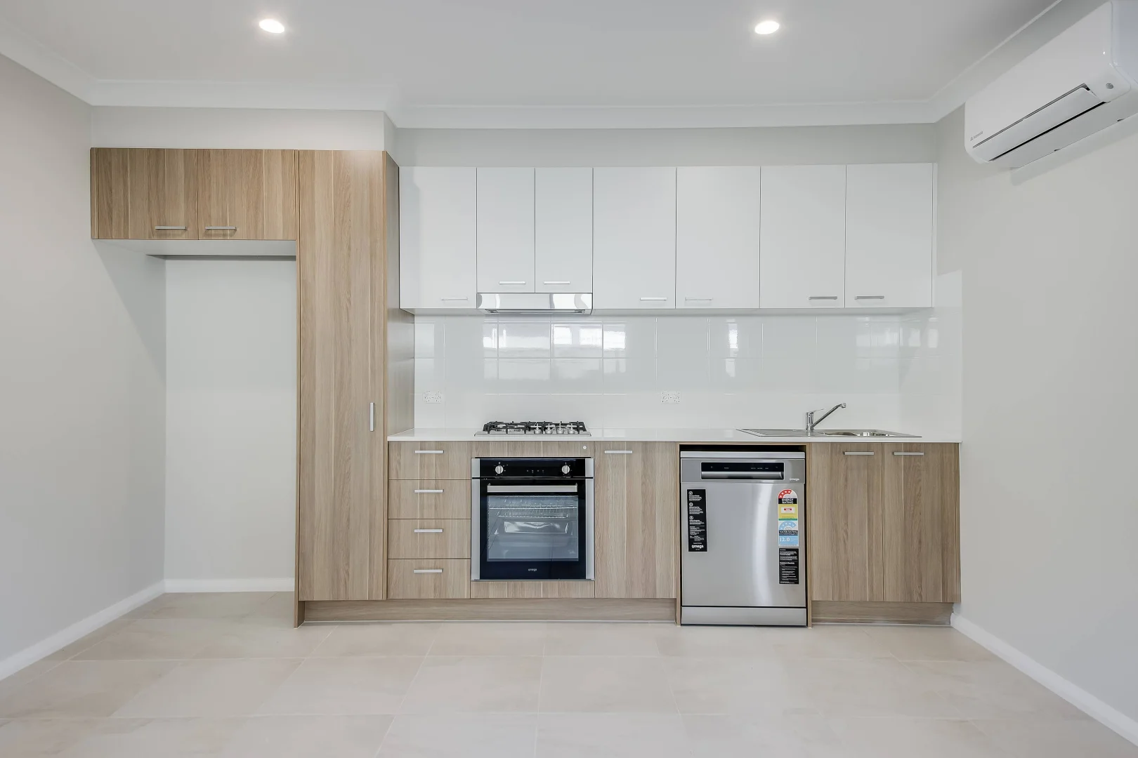 Additional image 16 of 57 / 57a Burton Drive, Tahmoor NSW 2573