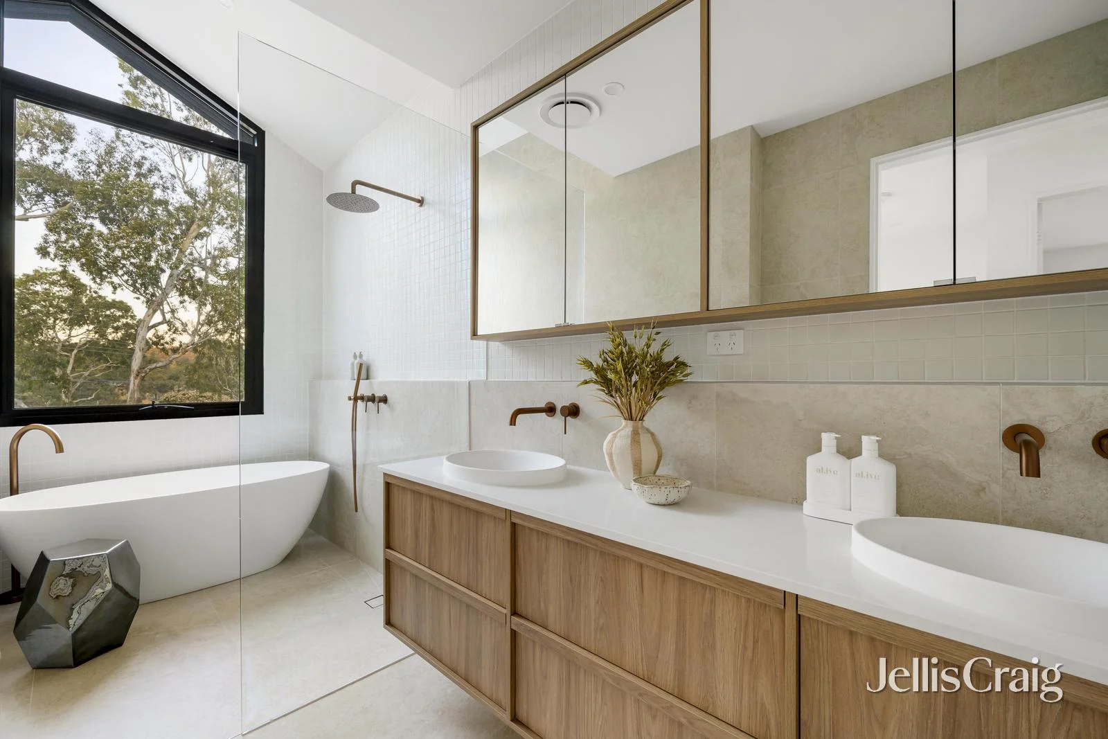 Additional image 14 of 20 Lilicur Road, Montmorency VIC 3094