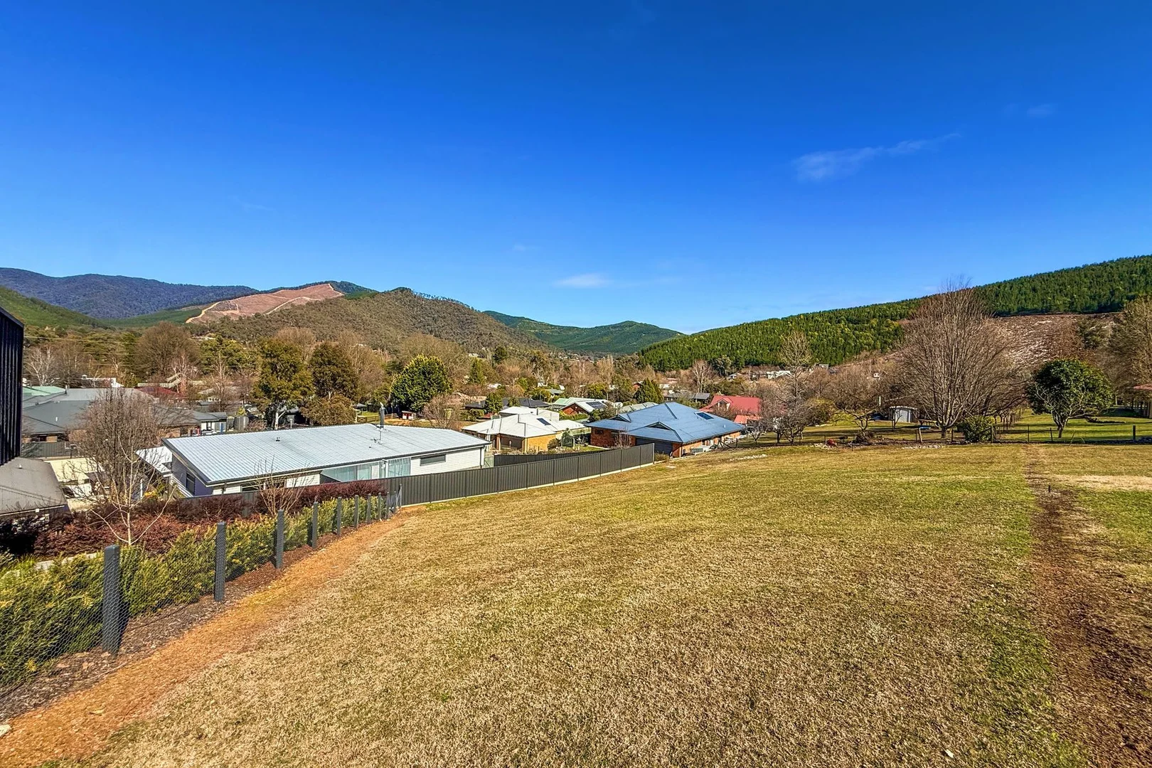 Additional image 9 of 13 Blue Hills Rise, Bright VIC 3741