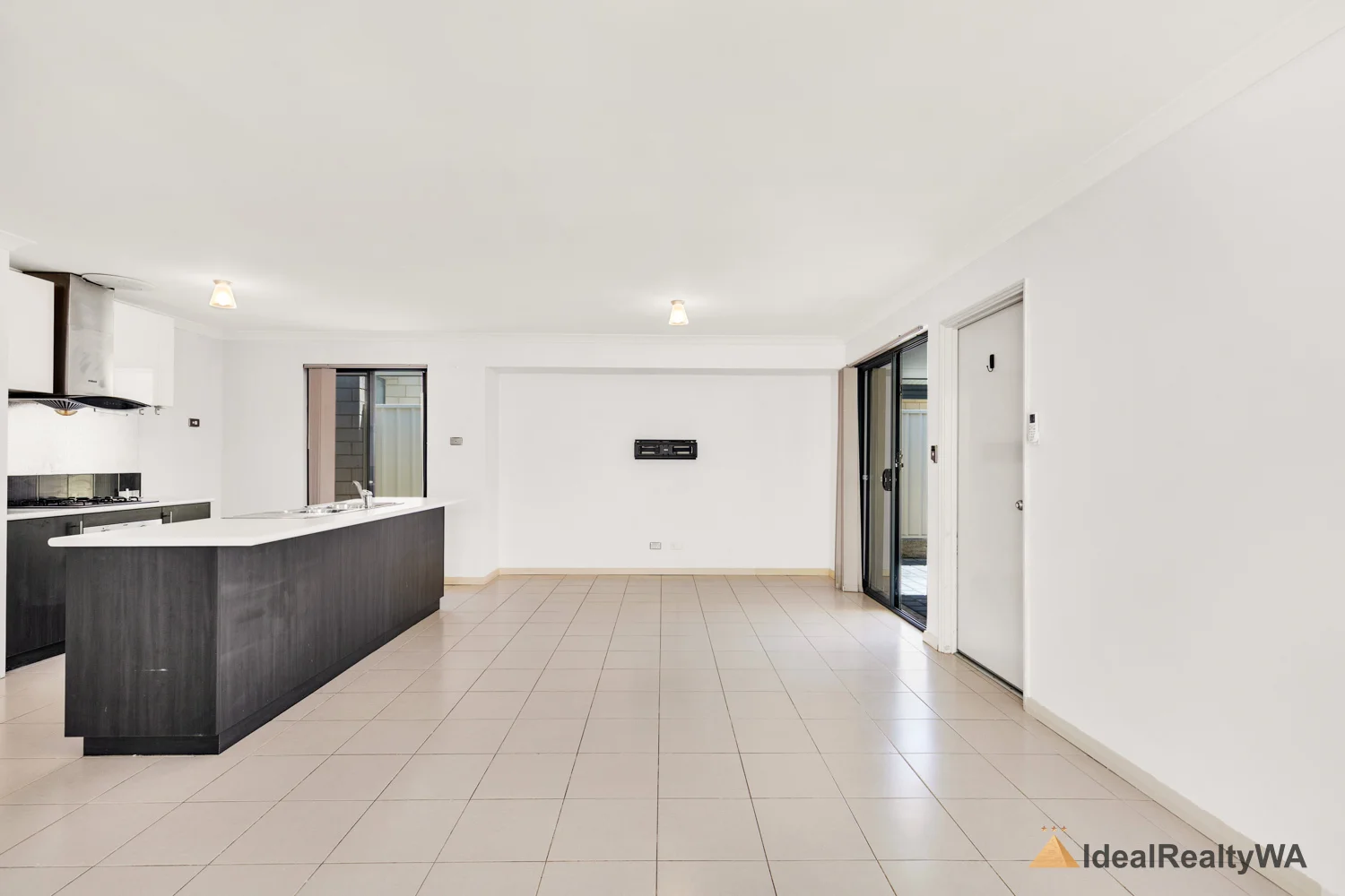 Additional image 7 of 14 Fertito Entrance, Success WA 6164