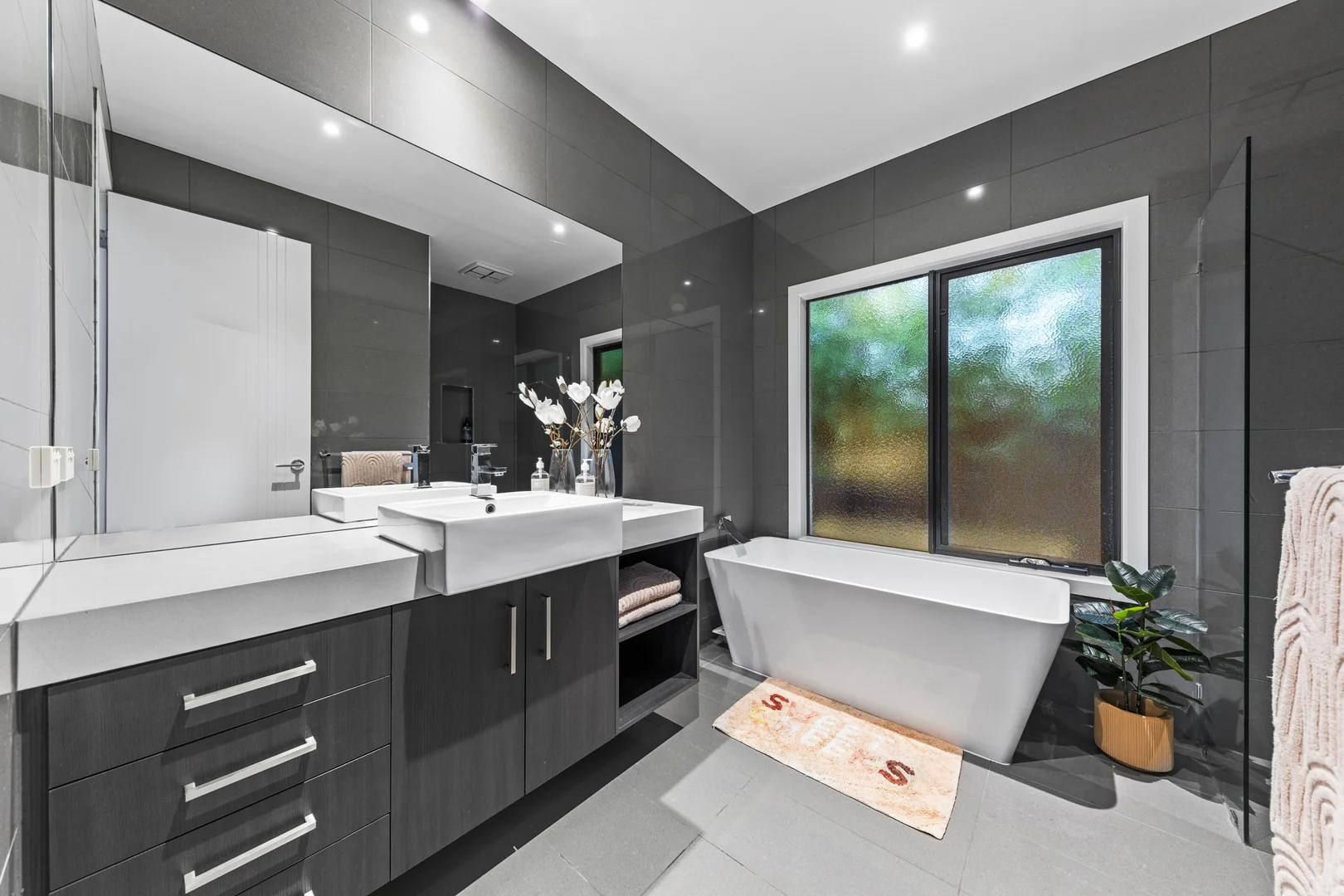 Additional image 19 of 4 Manor View, Pakenham VIC 3810