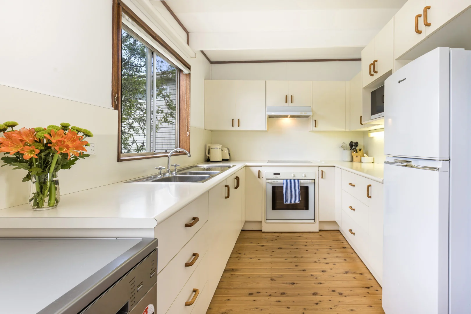 Additional image 4 of 8 North East Place, Mollymook Beach NSW 2539