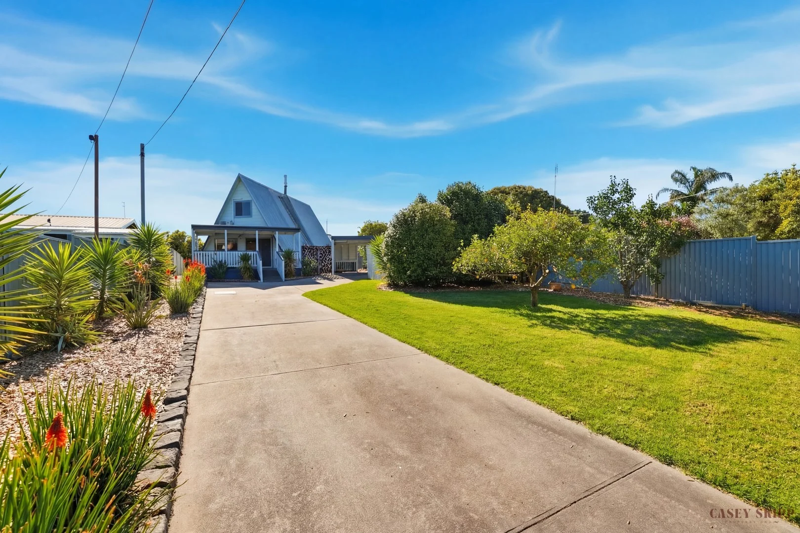 8 Hugh Street, Metung VIC 3904