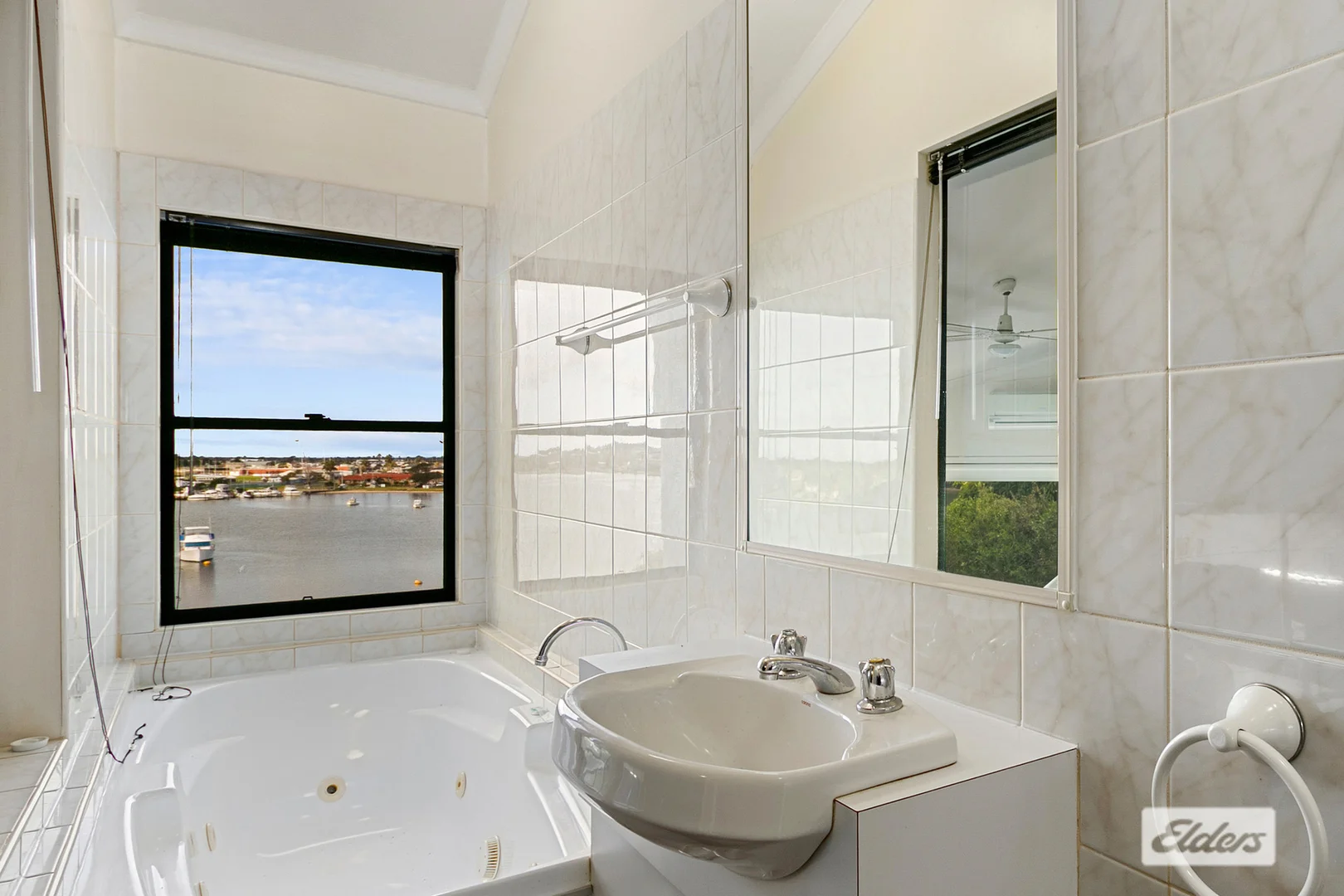 Additional image 22 of 4A Wattlebird Close, Lakes Entrance VIC 3909