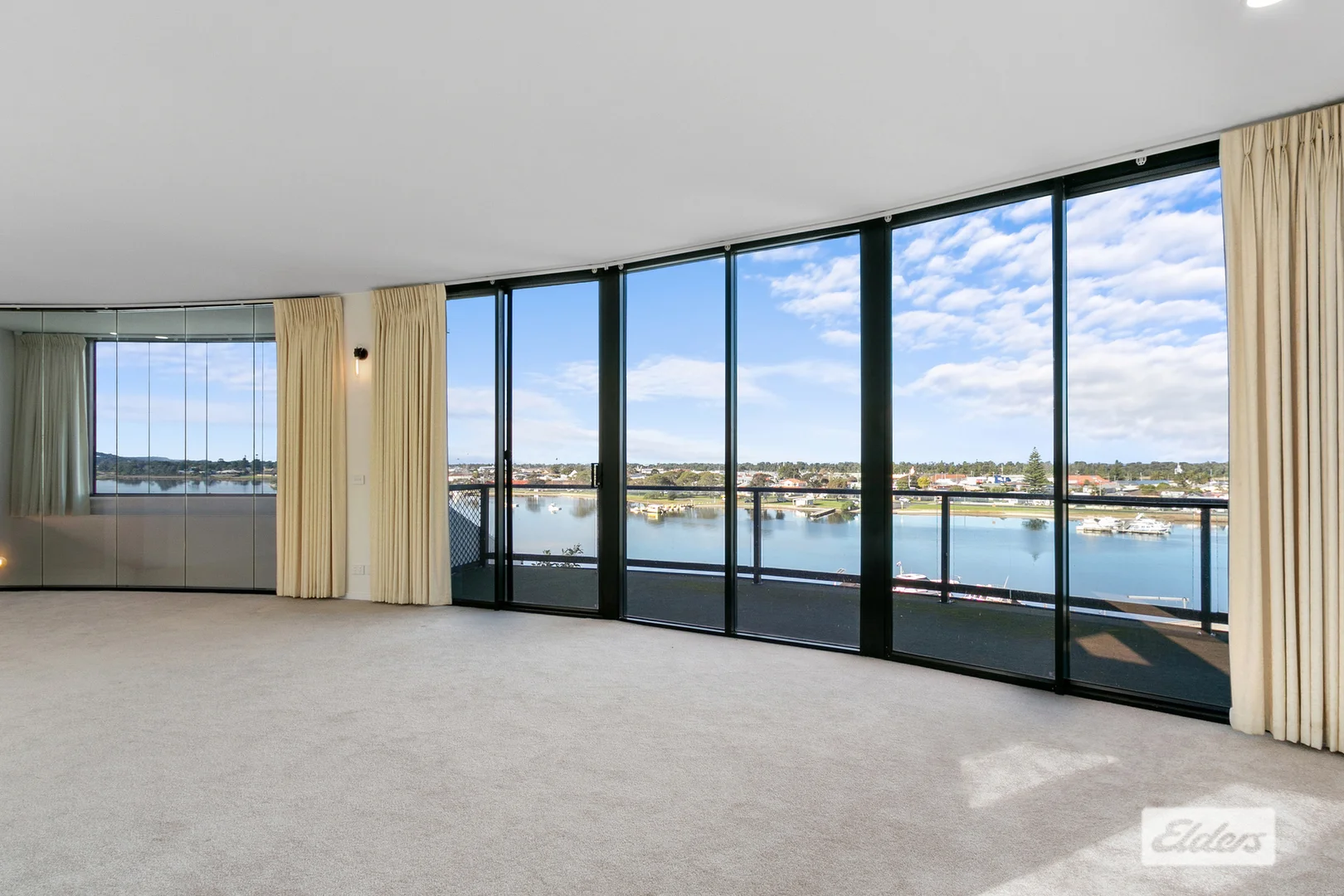 Additional image 36 of 4A Wattlebird Close, Lakes Entrance VIC 3909