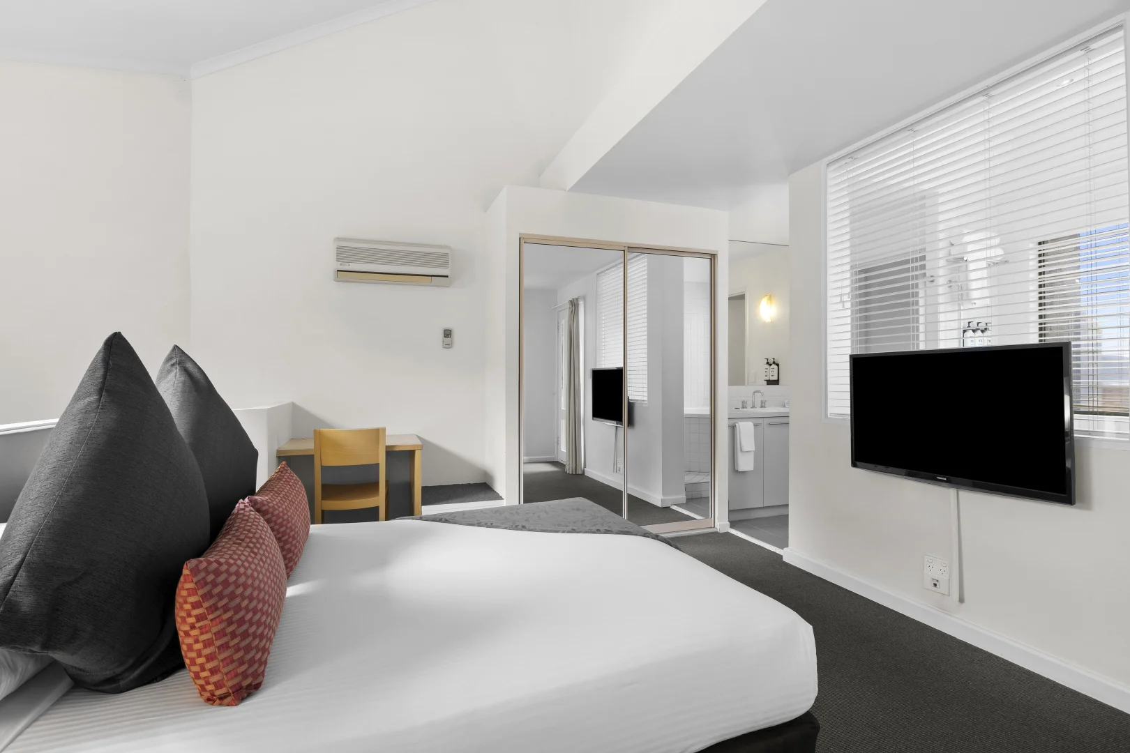 Additional image 5 of E322/148-174 Mountjoy Parade, Lorne VIC 3232