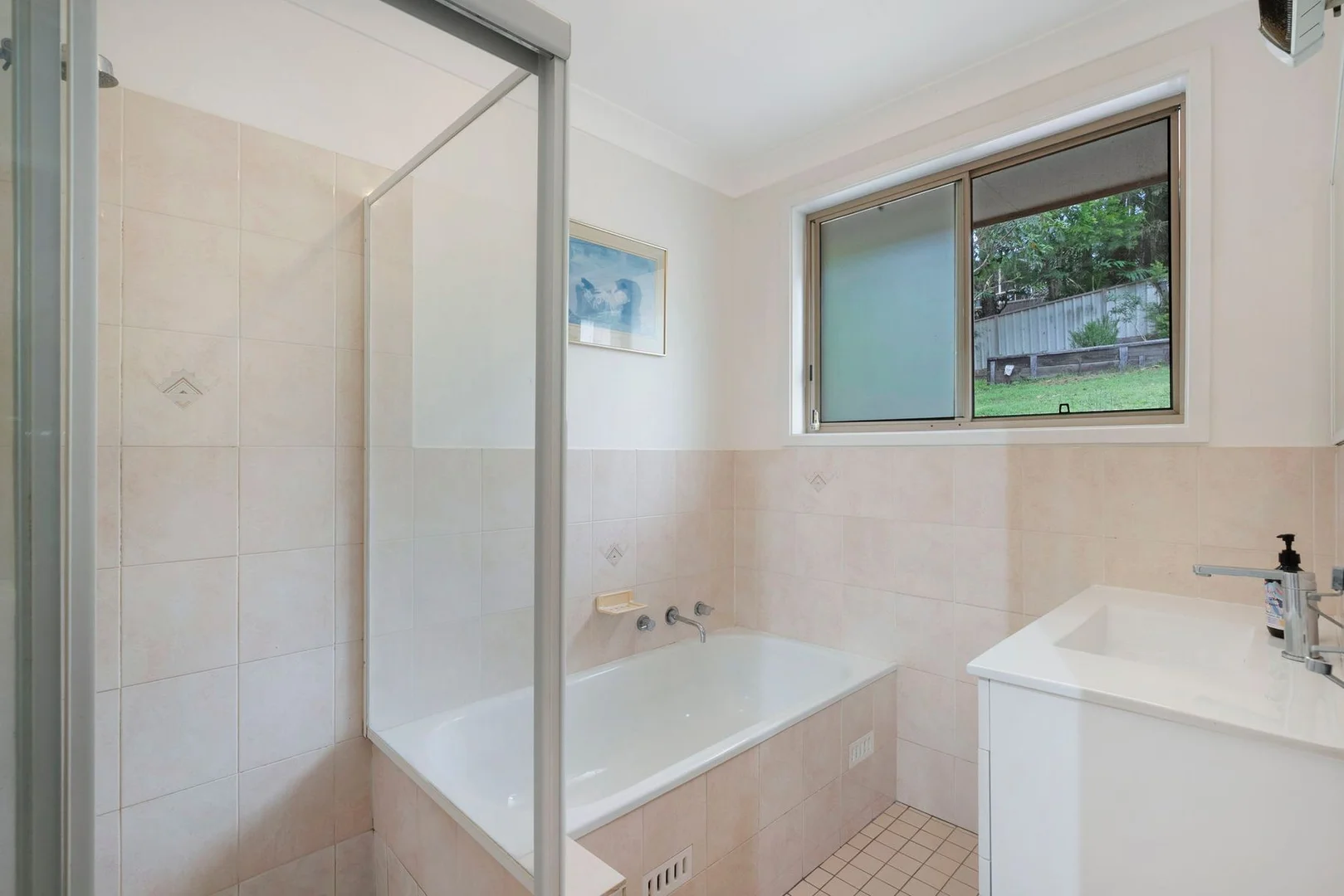 Additional image 10 of 5 Columbia Close, Woodrising NSW 2284