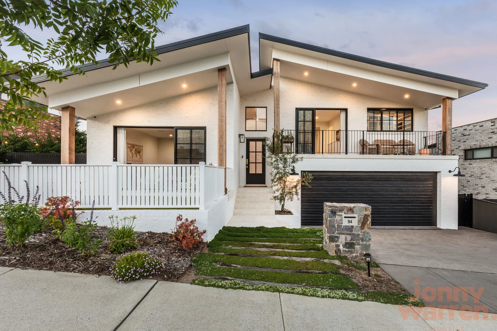 94 Weatherstone Circuit, Googong NSW 2620