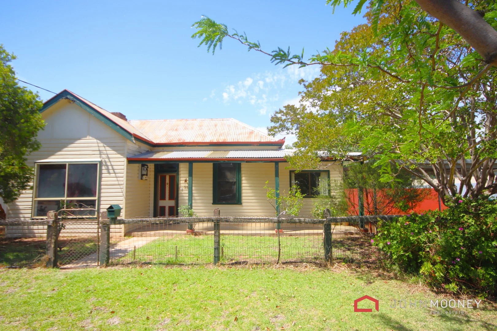 35 Moore Street, Ganmain NSW 2702
