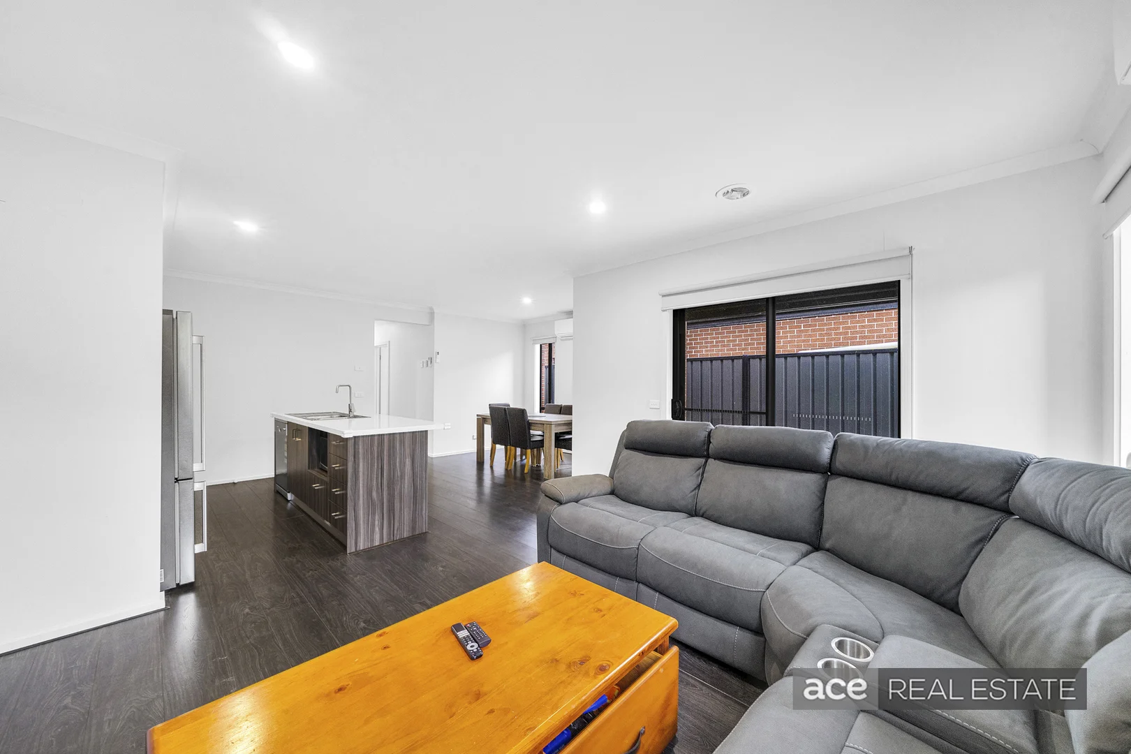 Additional image 12 of 8 Ramsgate Crescent, Truganina VIC 3029