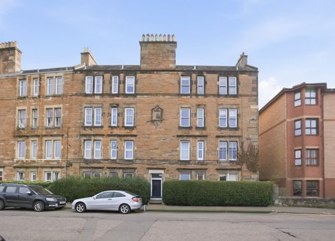 26 (3F1) Albion Road, Edinburgh EH7