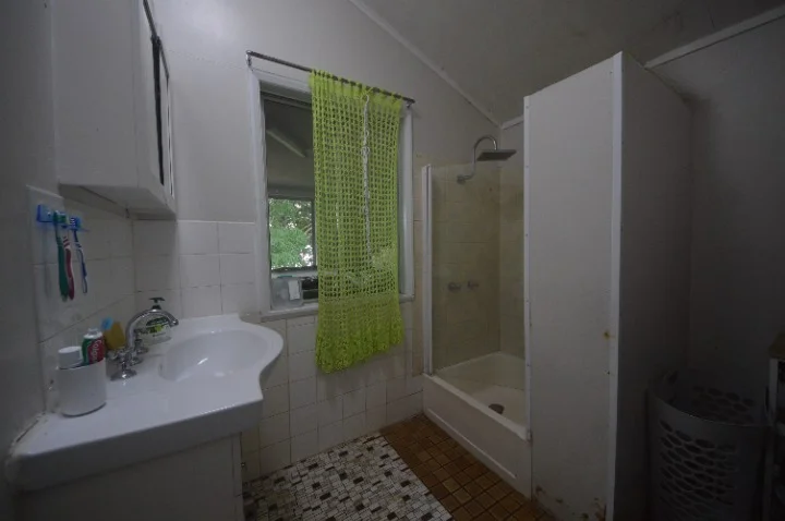 Additional image 18 of 8 Feldt Street, Flying Fish Point QLD 4860