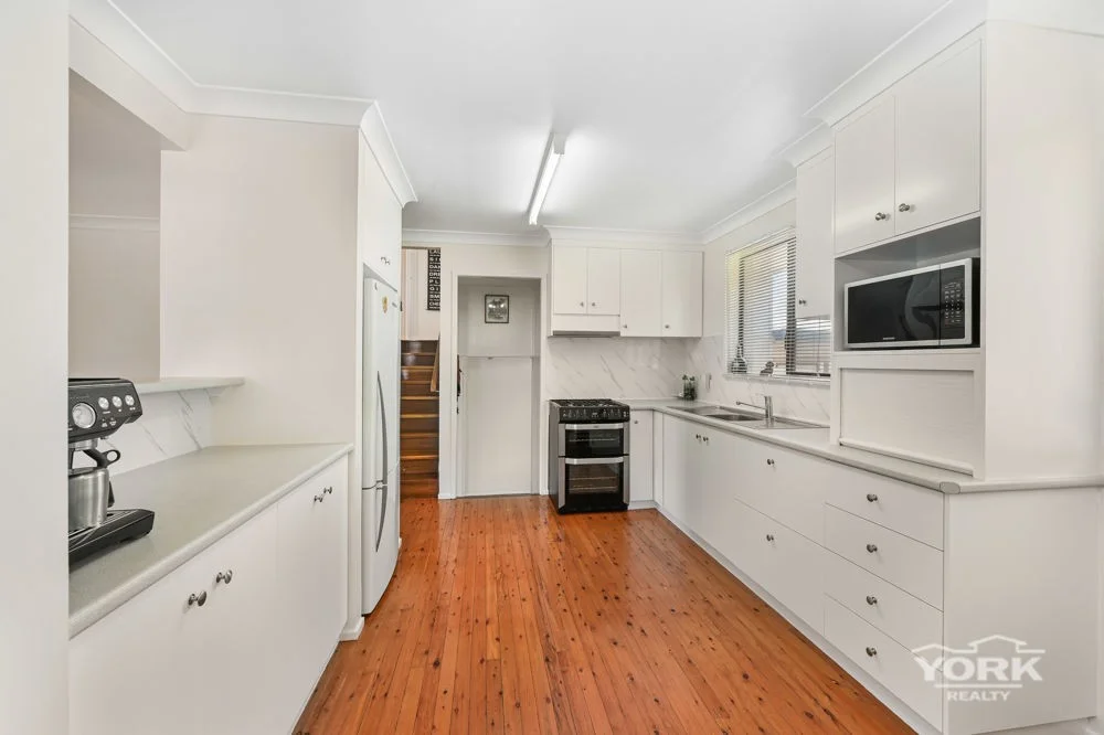 Additional image 3 of 12 Nortorock Court, Wilsonton Heights QLD 4350