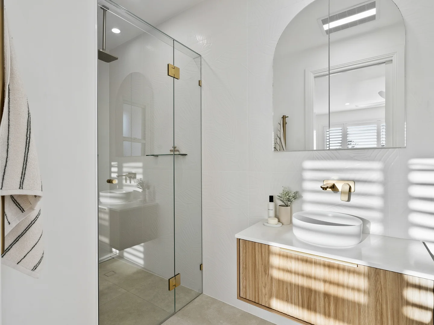 Additional image 22 of 15 Rankin Parade, Main Beach QLD 4217