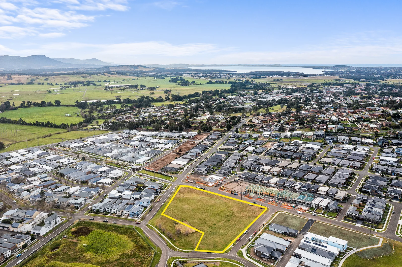 Additional image 4 of 38 Balmoral Parade, Tullimbar NSW 2527