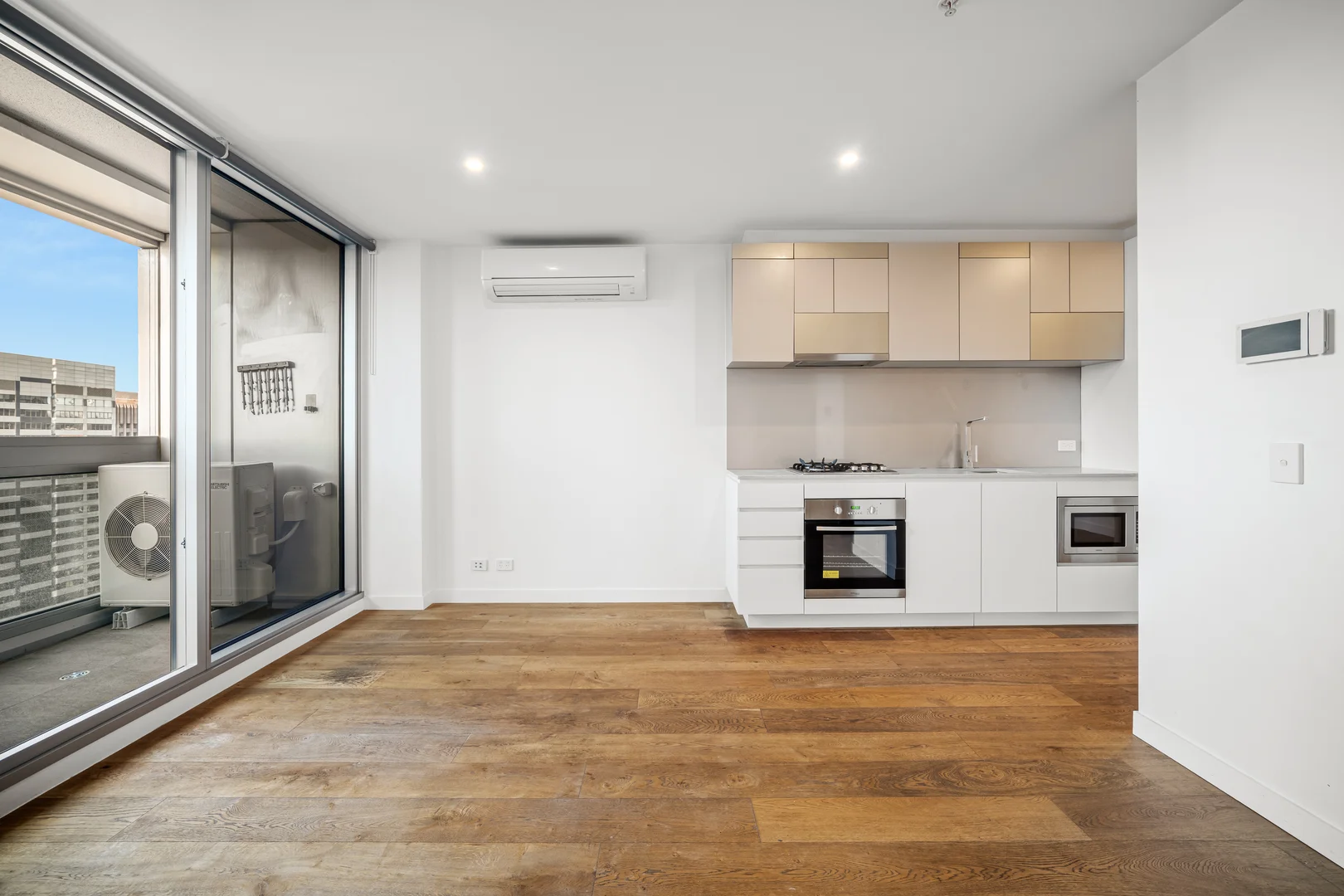 Additional image 3 of 3303/38 Rose Lane, Melbourne VIC 3000