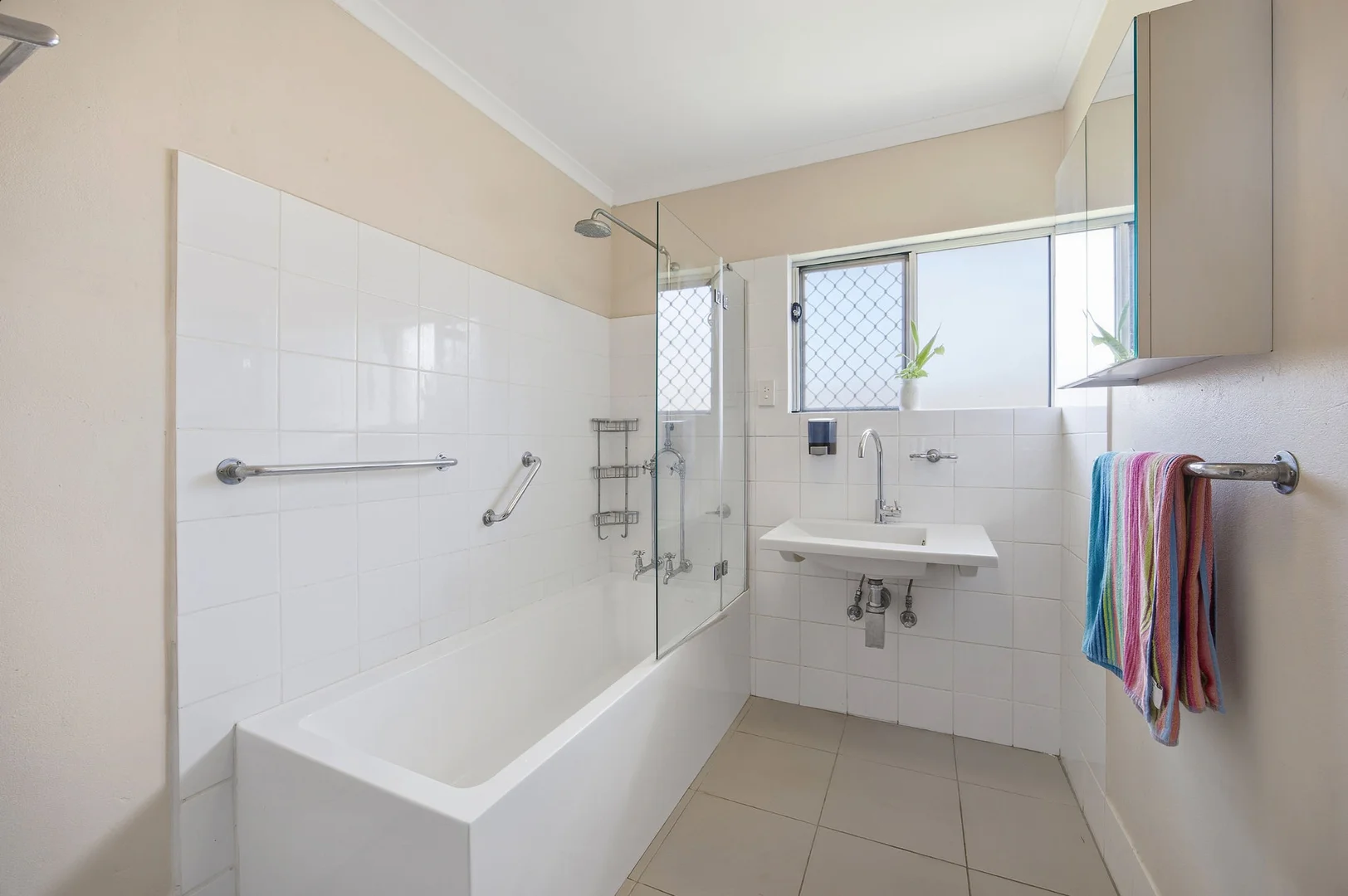 Additional image 6 of 3 Buena Vista Court, Broadbeach Waters QLD 4218