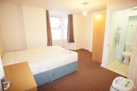 Drummond Road, St Pauls, Bristol BS2, Room to rent
