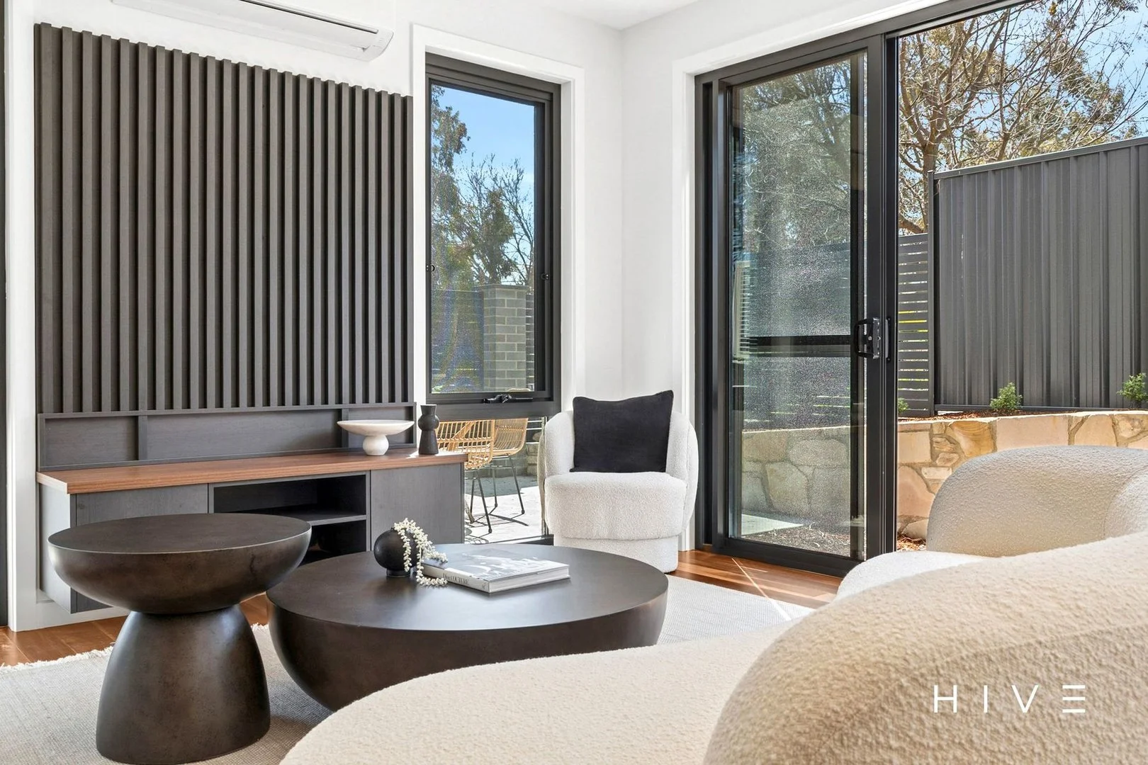 Additional image 5 of 1/22 Enderby Street, Mawson ACT 2607