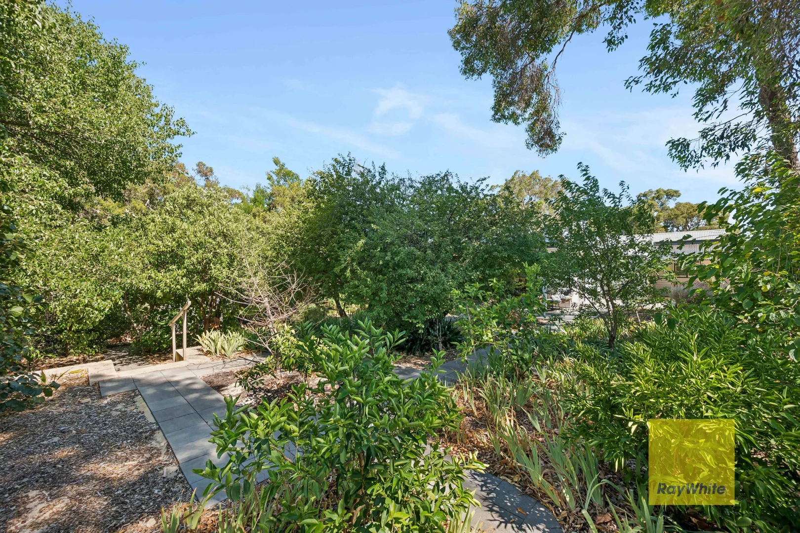 Additional image 27 of 24 Gunbar Way, Kalamunda WA 6076